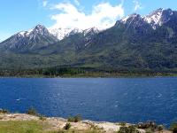 AR1107RB105_lago_epuyen.jpg