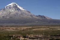BO0508EM1022_sajama-volcano.jpg