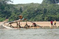 PE0905EP224_tambopata.jpg