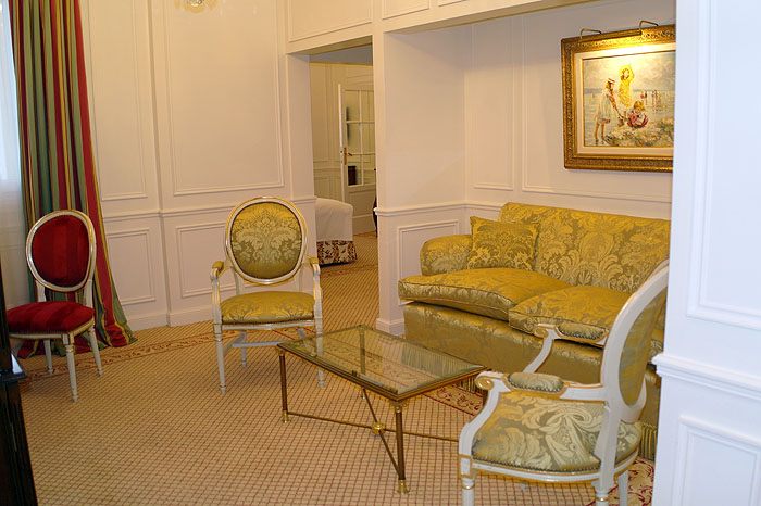 AR0512JL120_buenos-aires-alvear-palace-junior-suite.jpg [© Last Frontiers Ltd]