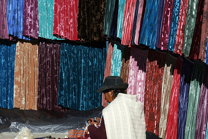 BO0508EM0985_las-batallas-market.jpg [© Last Frontiers Ltd]