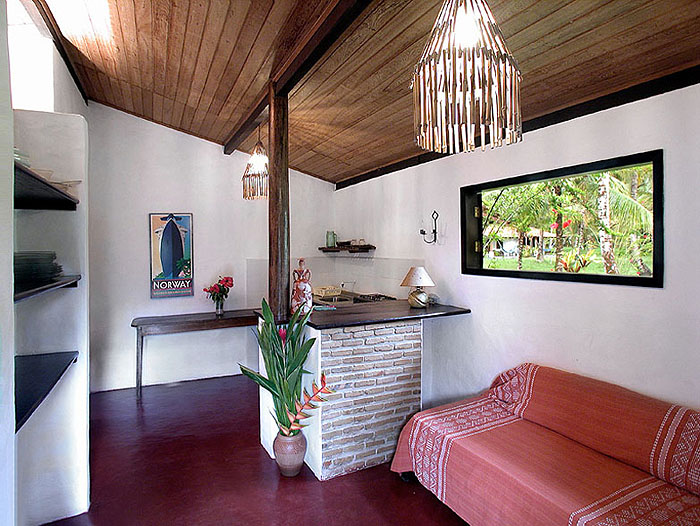 BR09BL_vila-guaiamu-house_inside.jpg [© Last Frontiers Ltd]