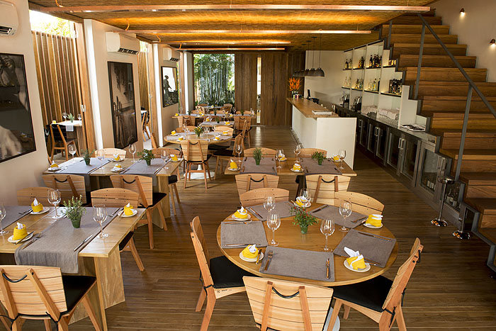 BR14PL05_pousada-literaria-restaurant-quintal-das-letras.jpg [© Last Frontiers Ltd]