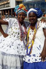 Baian women in traditional dress