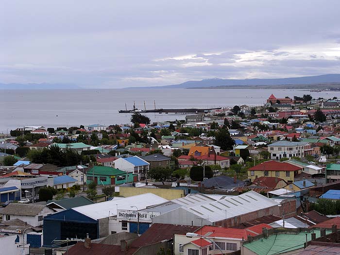 CH1104EM177_punta_arenas.jpg [© Last Frontiers Ltd]