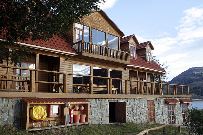 CL0909EM160_terra-luna-lodge.jpg [© Last Frontiers Ltd]