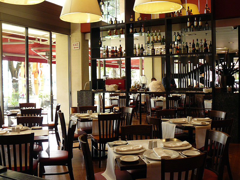 CO0517SM035_bogota-cite-hotel.jpg [© Last Frontiers Ltd]