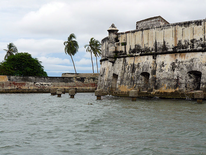 CO0907EP211_san_fernando_fort.jpg [© Last Frontiers Ltd]