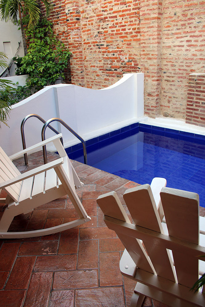 CO1118LD440_alfiz-plunge-pool.jpg [© Last Frontiers Ltd]