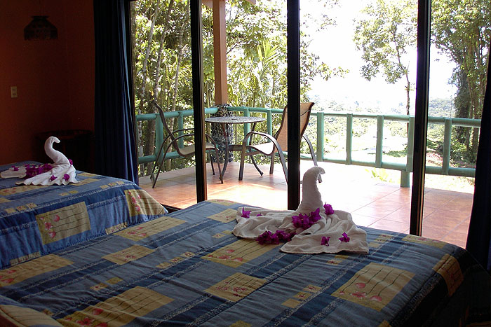 CR13AO_arenal-observatory-lodge-standard-room1.jpg [© Last Frontiers Ltd]