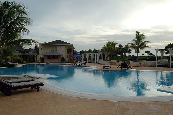 CU0612JL242_cayo-santa-maria-melia-buenavista-rs-pool.jpg [© Last Frontiers Ltd]