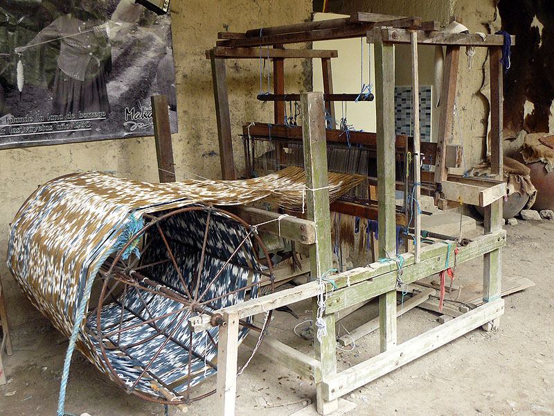 EC0917NL0624_cuenca-weaving.jpg [© Last Frontiers Ltd]