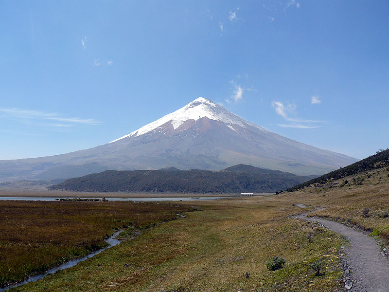 EC0917NL0804_cotopaxi.jpg [© Last Frontiers Ltd]