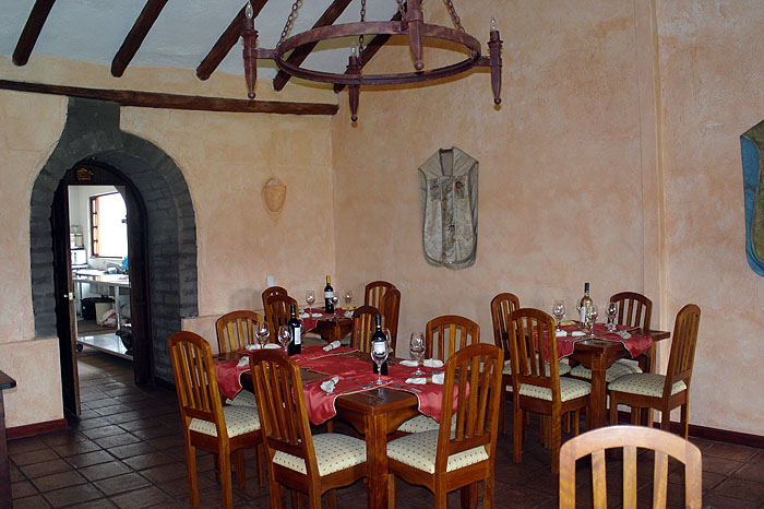 EC1012JL185_cotopaxi-santa-ana-dining-room.jpg [© Last Frontiers Ltd]