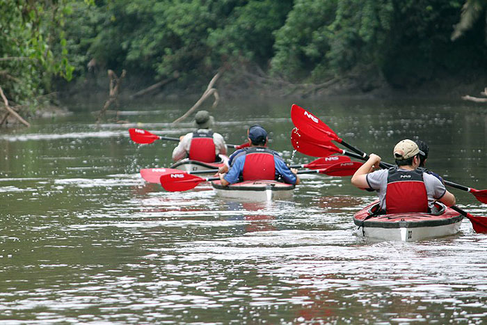 EC11SL_secoya-kayaking-on-the-aguarico-river.jpg [© Last Frontiers Ltd]