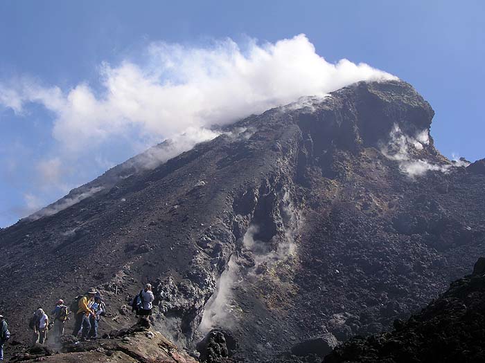 GU1105EM137_volcano_pacaya.jpg [© Last Frontiers Ltd]