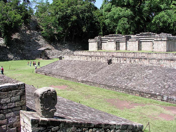 HN0704EP220_copan_ruins.jpg [© Last Frontiers Ltd]