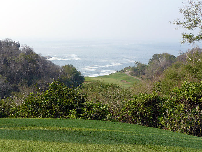 MX0507SM629_golf_course_el_tamarindo.jpg [© Last Frontiers Ltd]