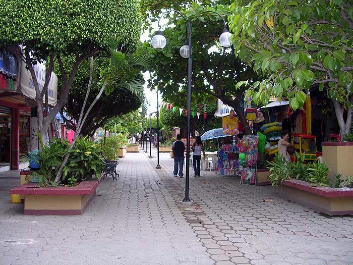 MX0905AJ299_zihuatanejo.jpg [© Last Frontiers Ltd]