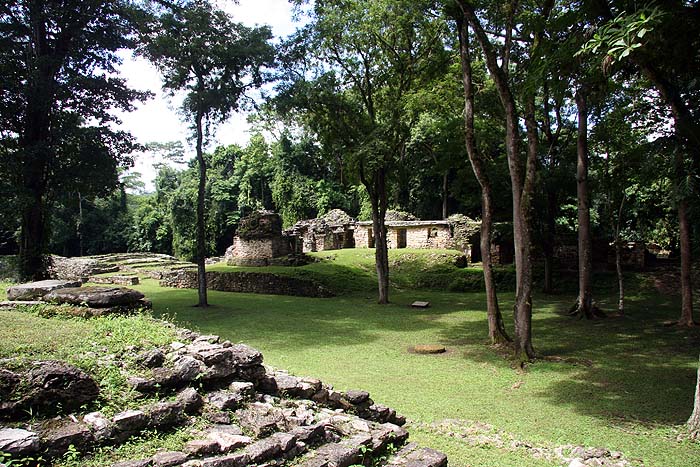 MX0906EP252_yaxchilan.jpg [© Last Frontiers Ltd]