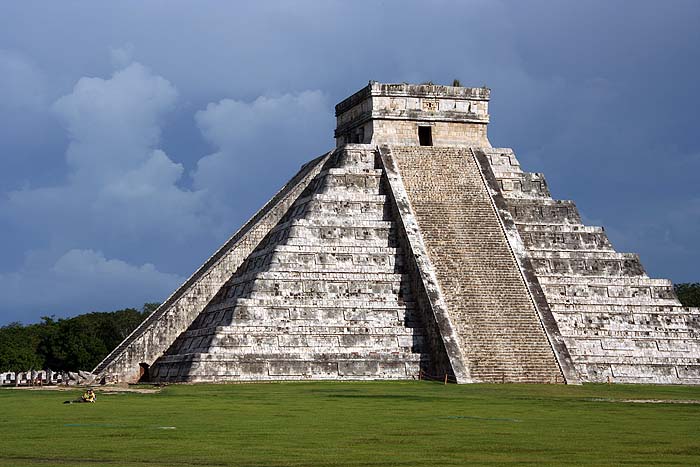 MX0906EP453_chichen_itza.jpg [© Last Frontiers Ltd]