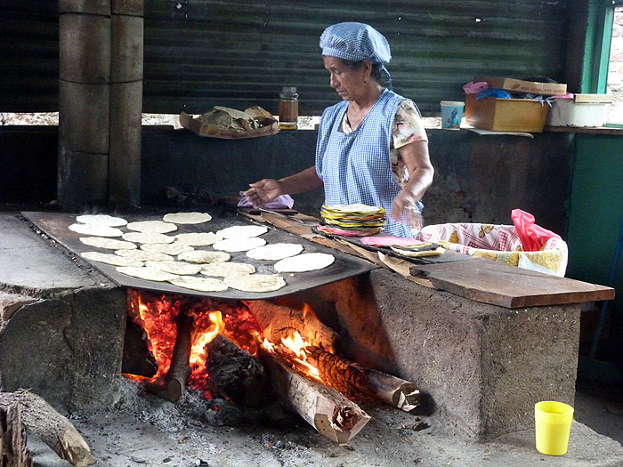 NI0913SM0545_quesillos-la-paz.jpg [© Last Frontiers Ltd]