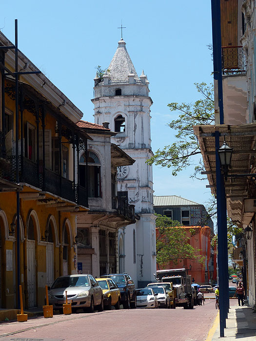 PA0514JL058_casco-viejo.jpg [© Last Frontiers Ltd]