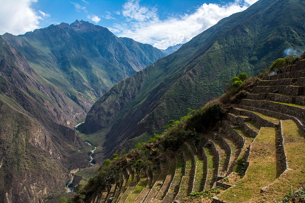 013PE2005AZ_choquequirao-steps-and-apurimac-river.jpg [© Last Frontiers Ltd]