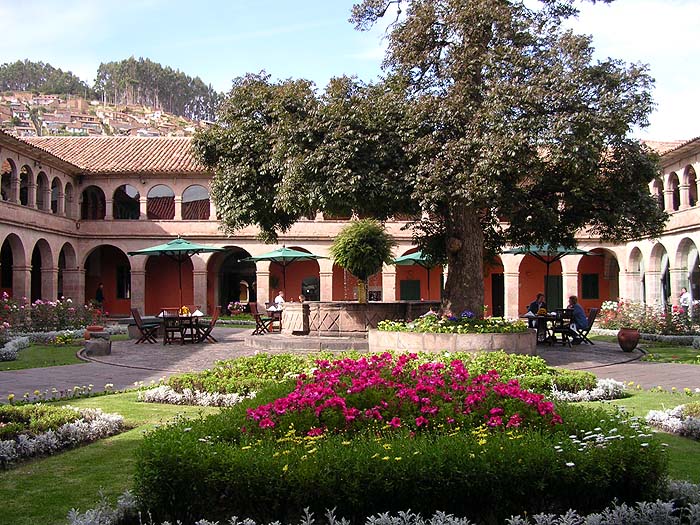 PE0405AE139_monasterio.jpg [© Last Frontiers Ltd]