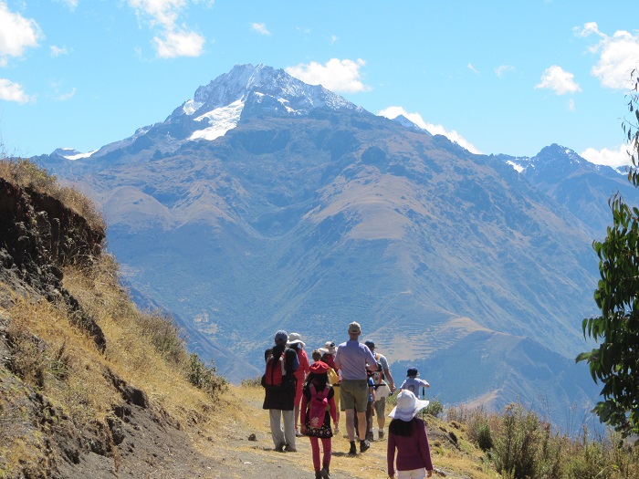 PE0713AZ1_Chinchero-hike.jpg [© Last Frontiers Ltd]