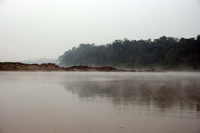 PE0905EP211_posada_amazonas.jpg [© Last Frontiers Ltd]