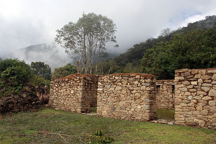 PE0907EP863_mlp_day6_llactapata.jpg [© Last Frontiers Ltd]