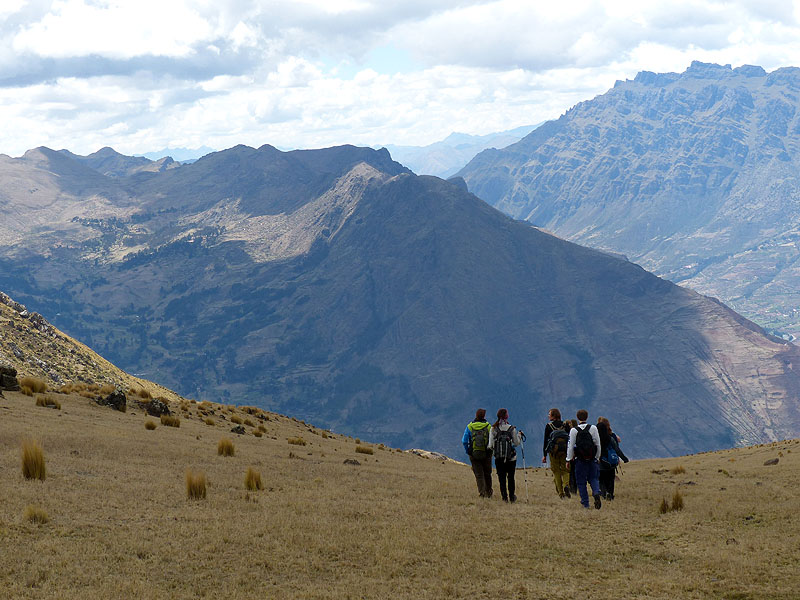 PE1014JL0713_mlp_lares_day2_amaru_to_viacha_and_pisac.jpg [© Last Frontiers Ltd]