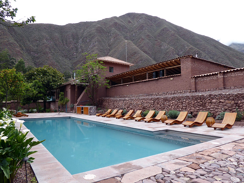 PE1018SM134_explora-valle-sagrado-pool.jpg [© Last Frontiers Ltd]