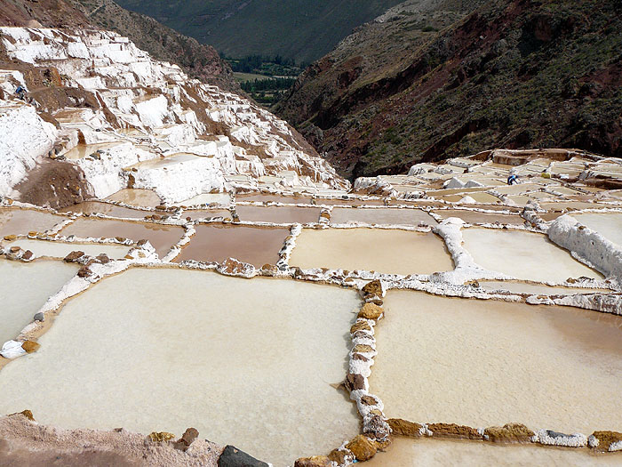 PE1114FD115_maras-salt-flats-sacred-valley.jpg [© Last Frontiers Ltd]