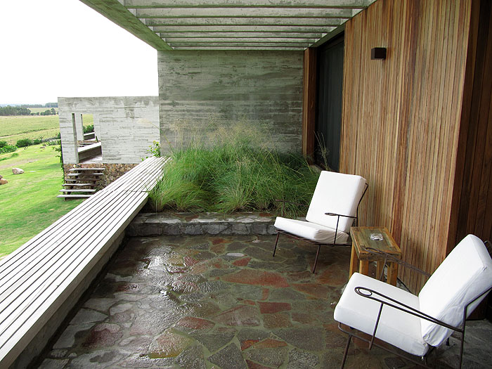 UR0511OF206_fasano-patio.jpg [© Last Frontiers Ltd]