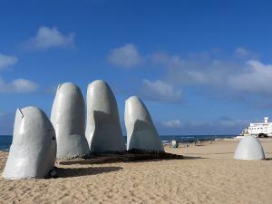 Punta del Este image