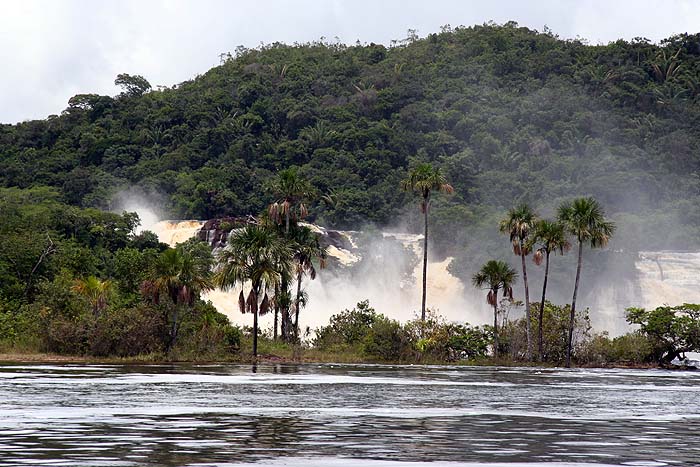 VE0806EP382_canaima.jpg [© Last Frontiers Ltd]